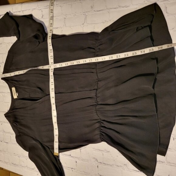 L'AGENCE Black 100% Silk Top Size Medium - Picture 6 of 9